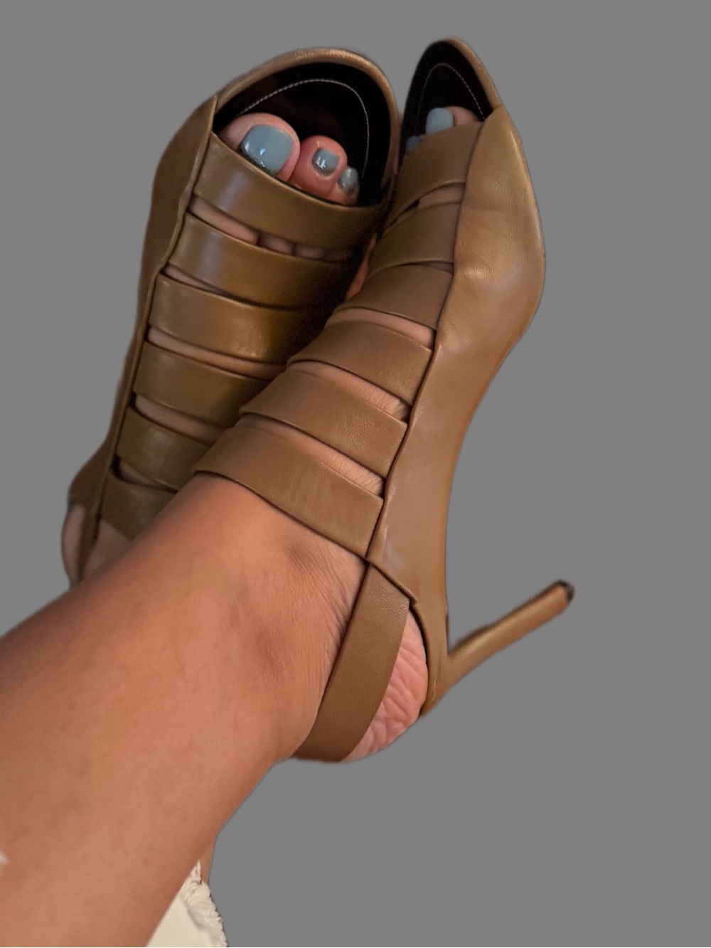 SHIPS FREE 🏷️ NWT Balenciaga Strappy Open-Toe Heeled sz 40 (small fading)